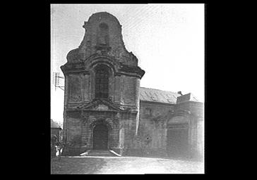 Eglise, façade ouest et portail