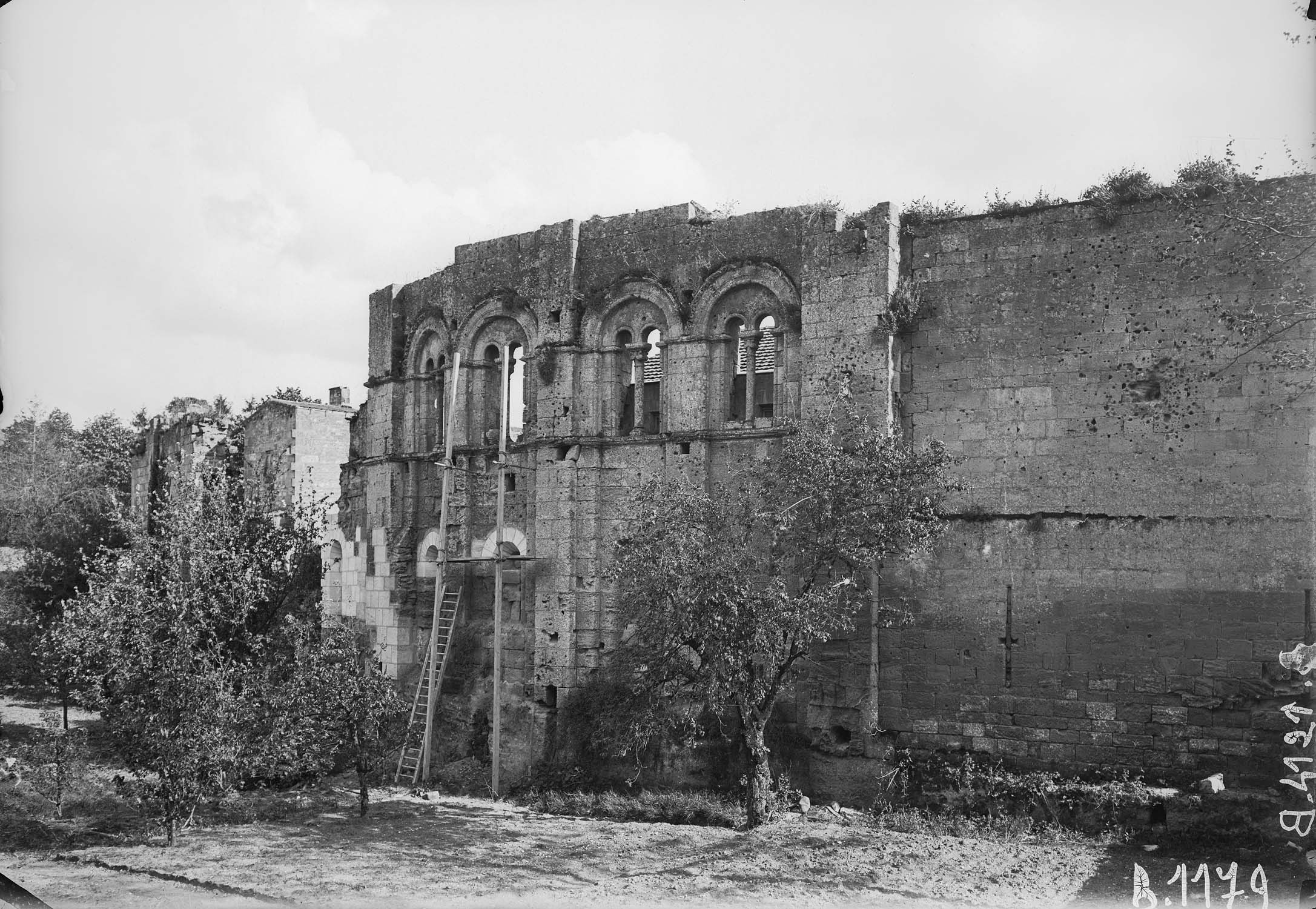 Ruines extérieures