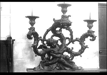 Anges porte-lumière en bois provenant de l'abbaye de Mortemer - © Ministère de la Culture (France), Médiathèque du patrimoine et de la photographie, diffusion RMN-GP