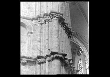 Pile nord-ouest de la croisée du transept