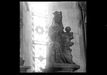 Statue de la Vierge à l'Enfant