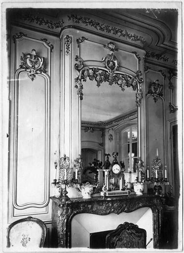 Salon Louis XV, décor de Saxe