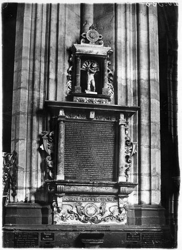 Monument funéraire de Jean du Bur, échevin de Saint-Omer, et de sa femme - © Ministère de la Culture (France), Médiathèque du patrimoine et de la photographie, diffusion RMN-GP