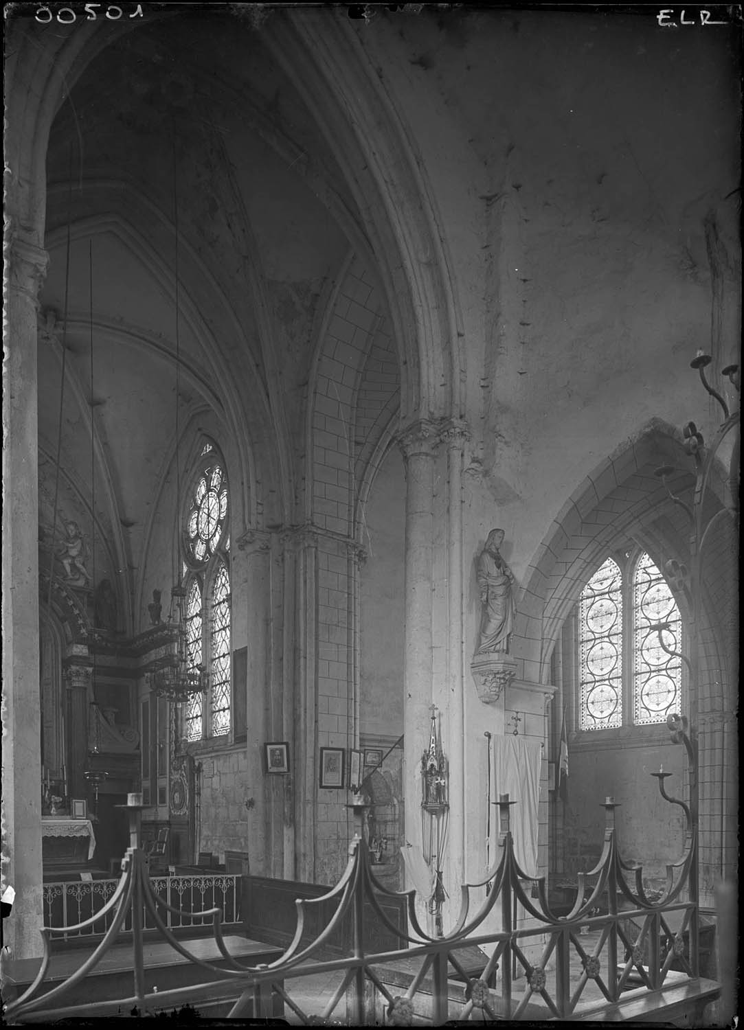 Vue intérieure du choeur