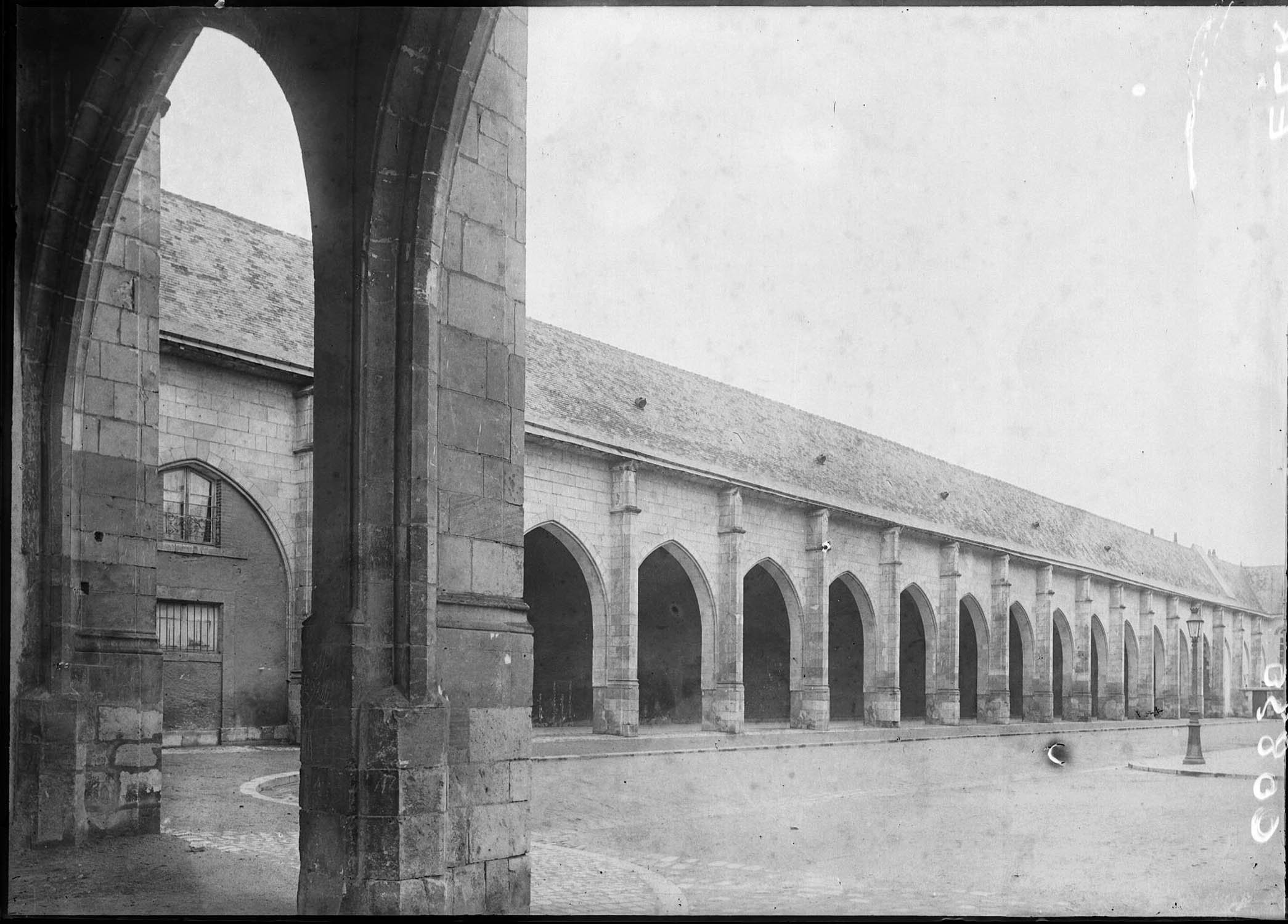 Galeries du cimetière