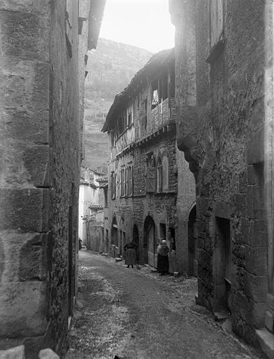 Rue Frézaut à Saint-Antonin