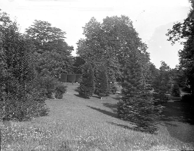 Le jardin anglais du parc de Rochegude