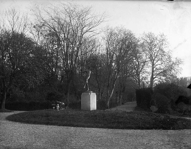 Entrée du Parc de Rochegude