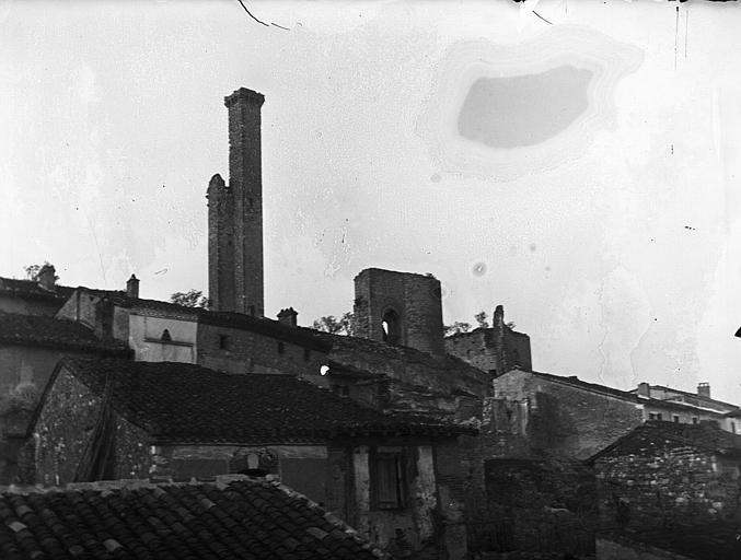 Ruines du château Castelnau de Lévis