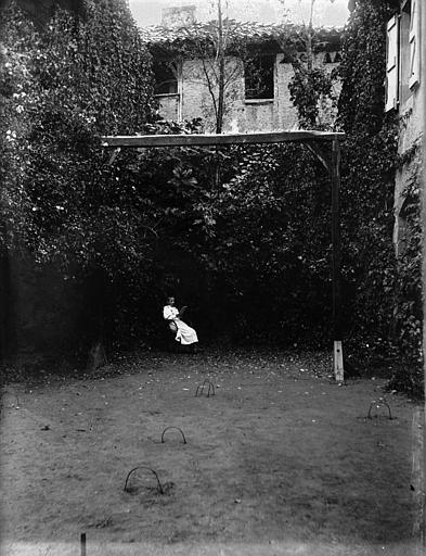 La cour de la maison de ma belle-mère à Saint-Antonin