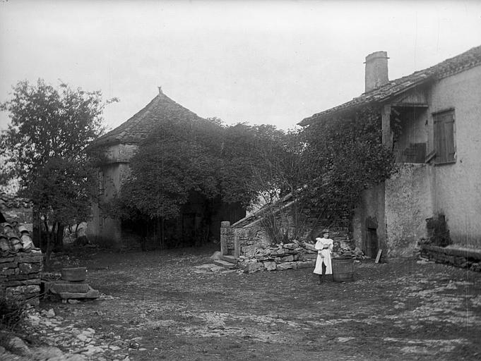 La métairie de Peytas près de Saint-Antonin