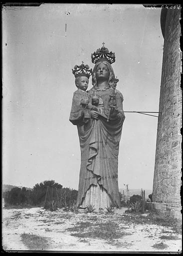 Statue de la Madone de Saint-Hospice