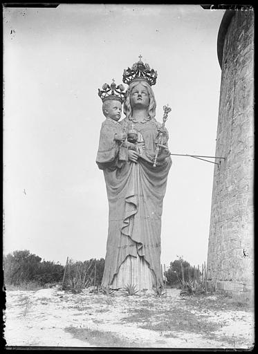 Statue de la Madone de Saint-Hospice - © Ministère de la Culture (France), Médiathèque du patrimoine et de la photographie, diffusion RMN-GP