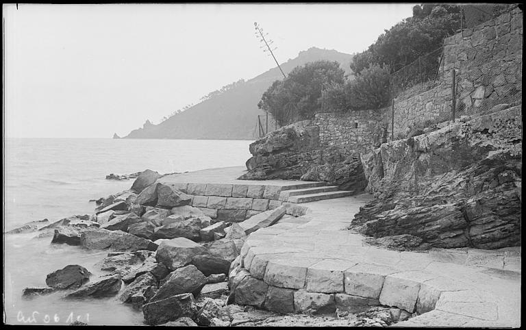 325 - Sentier du bord de mer