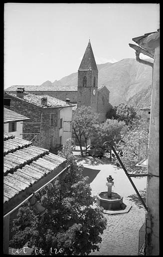 L'église et le mont Vial