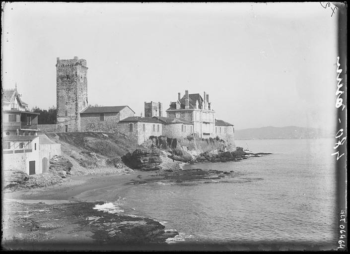 Le château et la côte