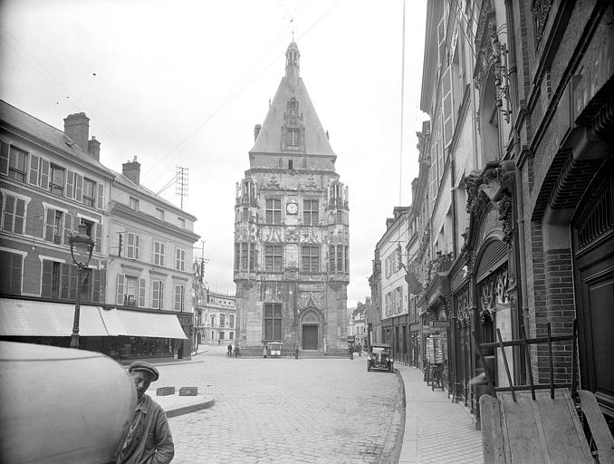 Vue de la façade principale