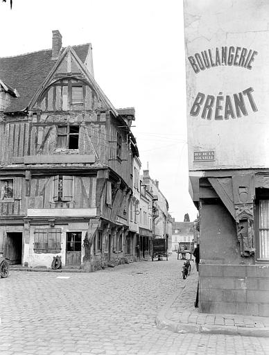 Vue des façades côté rue