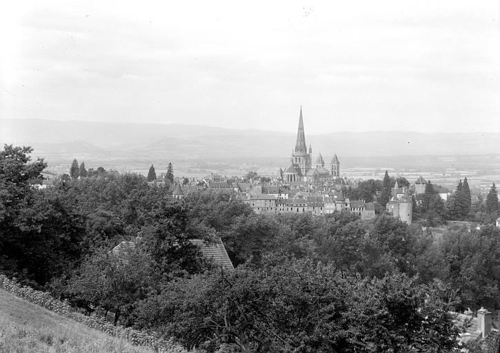 Vue générale avec au centre l'ensemble nord-est de la cathédrale