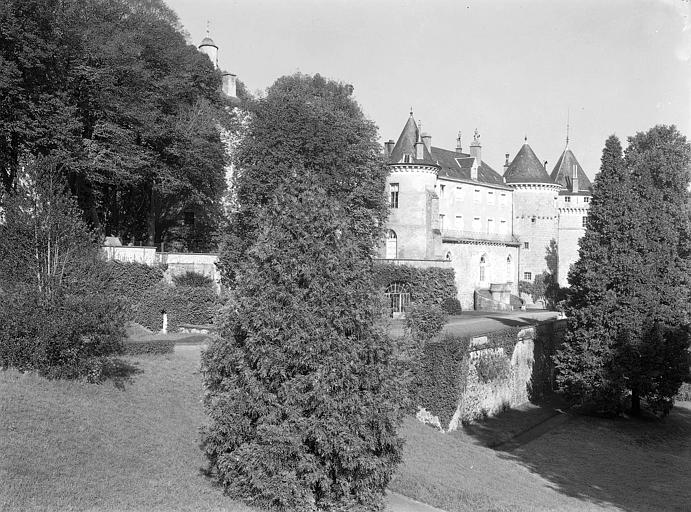 Façade et terrasse