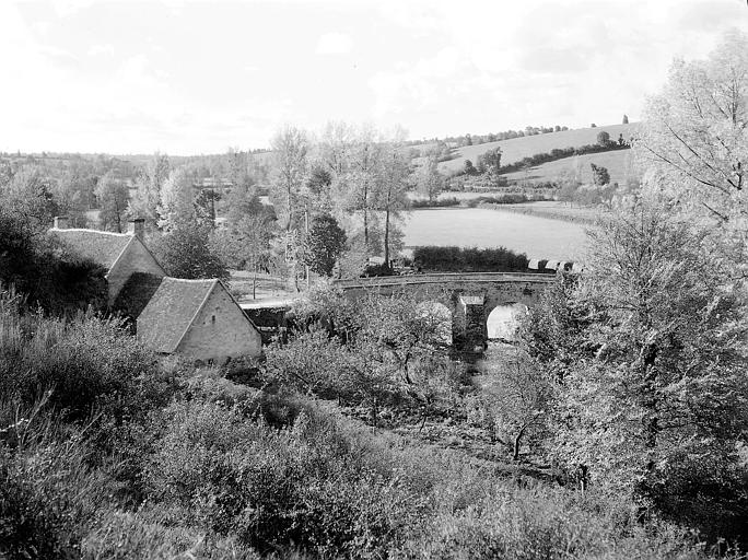 Vieux pont sur l'Arnon