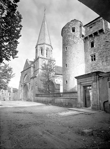Ensemble sud-ouest, façade sur la rue