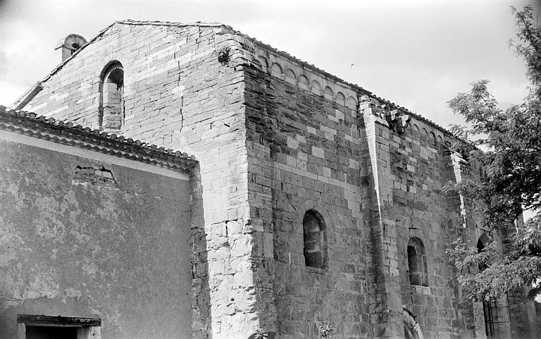 Eglise : façade latérale