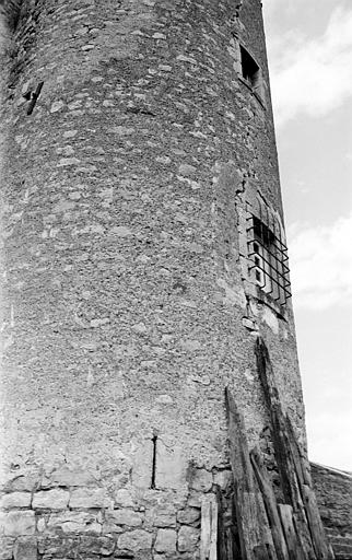 Partie inférieure de la tour