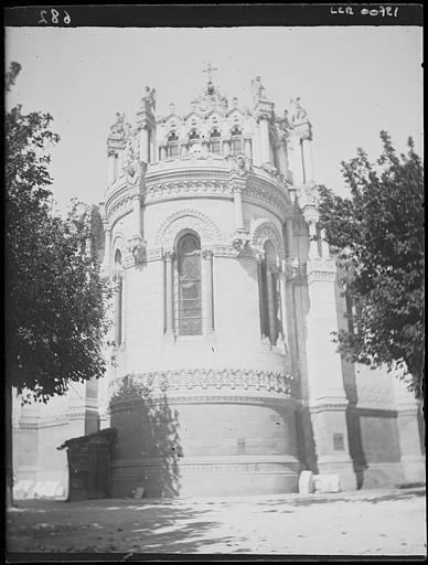Façade est. Chevet