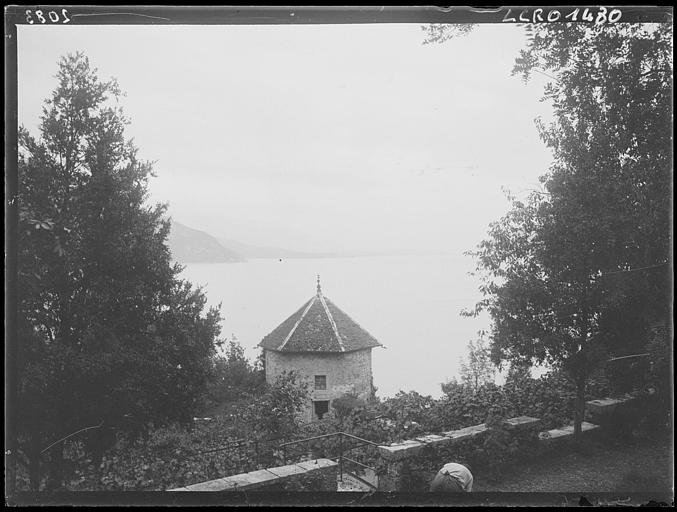 Vue de la terrasse de Châtillon sur le lac