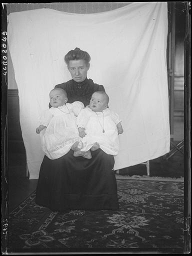 A Montpellier : Anna et les deux jumeaux, Henri et Robert