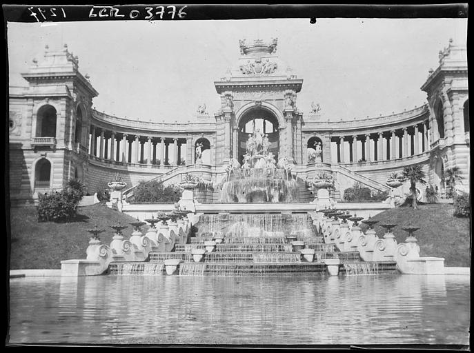 Fontaine vue de face