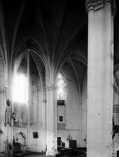 Intérieur d'une chapelle absidale du choeur