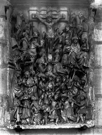 Bas-relief : calvaire