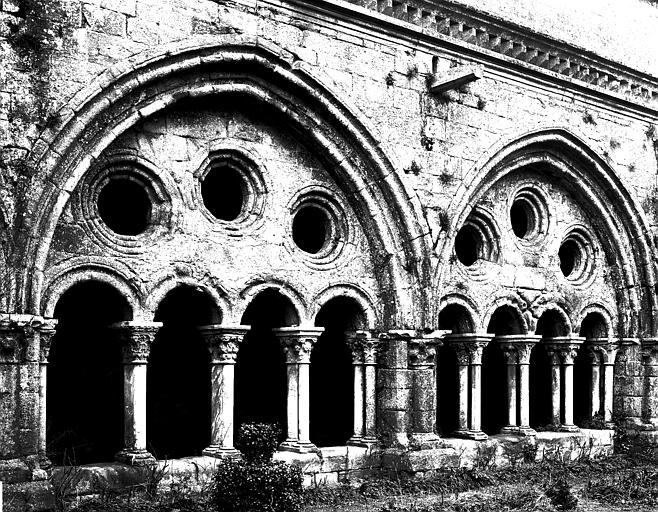 Cloître, galerie sud