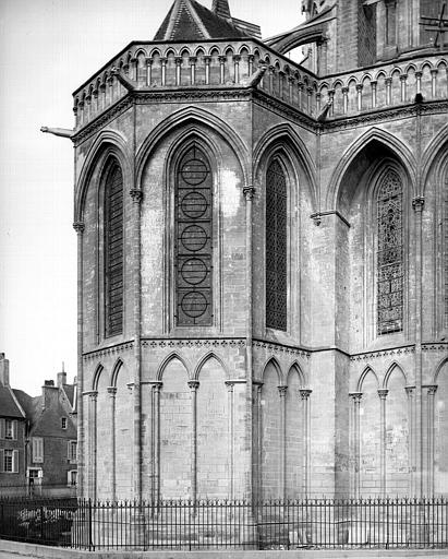 Extérieur, chapelle absidale, côté nord-est