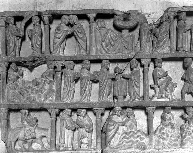 Bas-relief, les scènes de la Nativité : ensemble