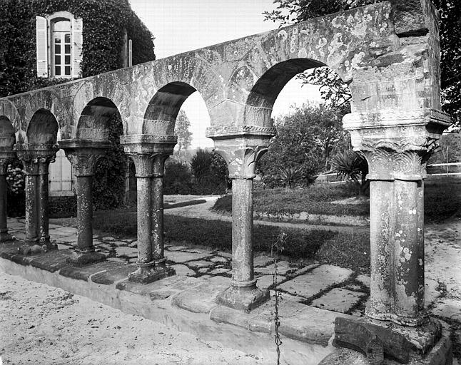 Cloître