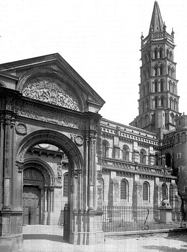 Face latérale sud, porte Miègeville, avant-porte de l'enceinte