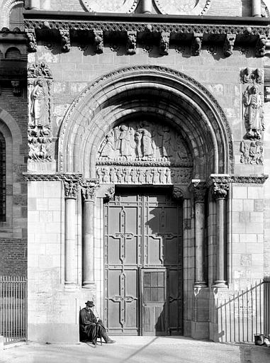 Face latérale sud, porte Miègeville, ensemble