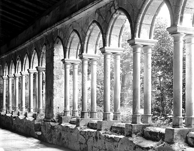 Cloître : Intérieur de la galerie