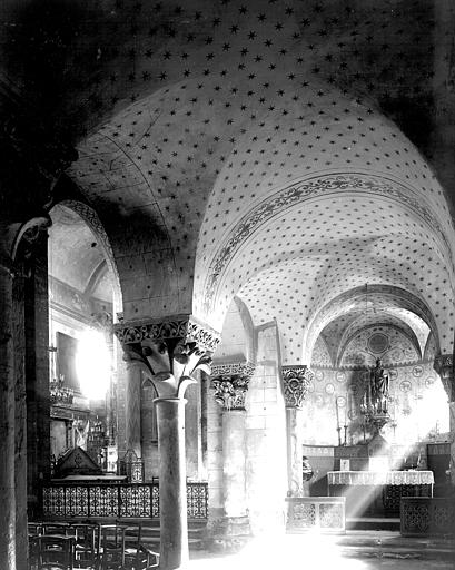 Intérieur, choeur, deuxième chapelle sud vers le nord-est