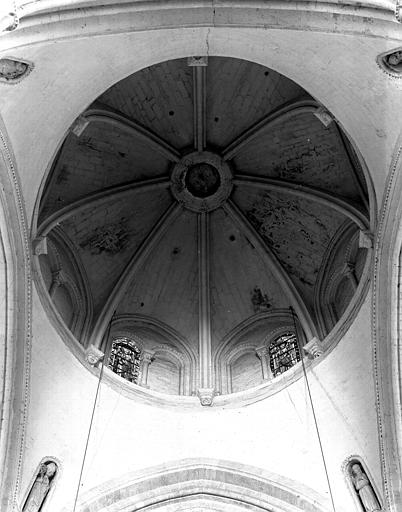 Intérieur, lanterne de la croisée du transept