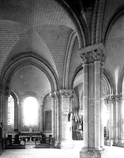 Intérieur, chapelle du bas-côté nord