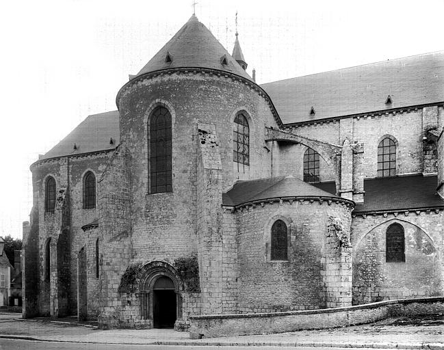 Extérieur, bras nord du transept, portail