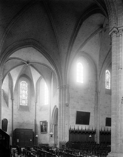 Intérieur, croisée et bras nord du transept