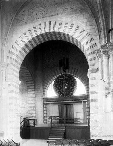 Intérieur, croisée du transept