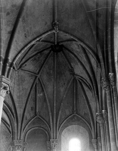 Intérieur, voûtes du choeur