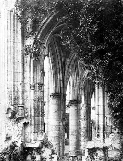 Ruines de l'église