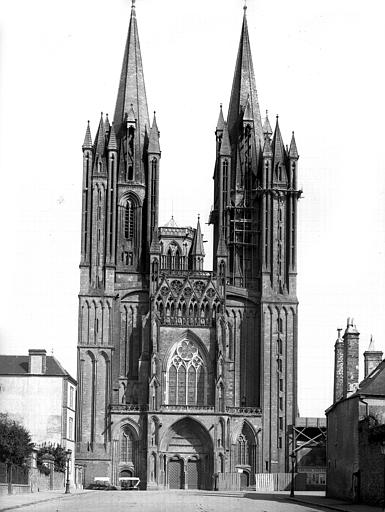 Extérieur, façade ouest